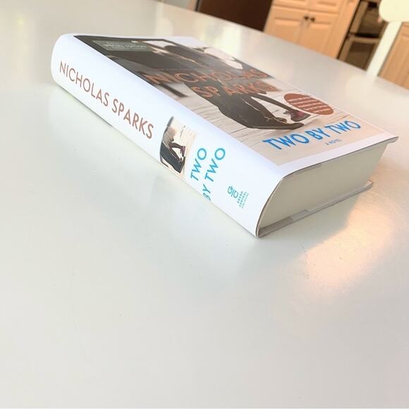Nicolas Sparks Two By Two Hardback Book - Picture 4 of 6